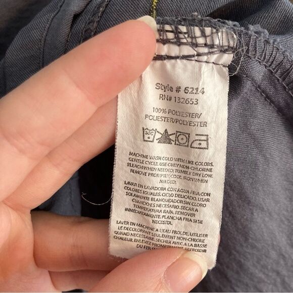 WonderWink 4 Stretch Scrub Top Gray Women’s Medium 2 Pockets - Picture 4 of 7